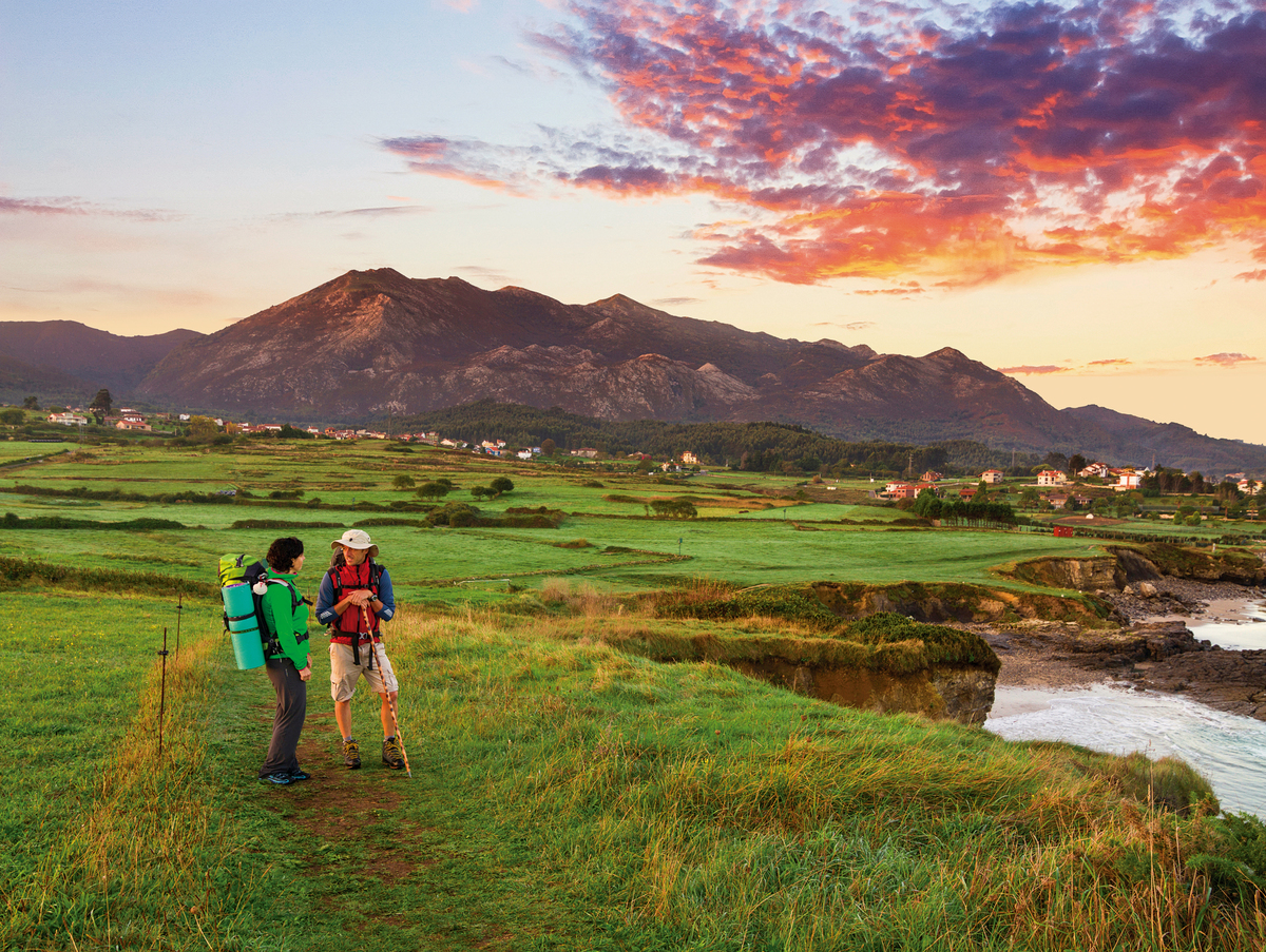 Pilgrims on camino del norte